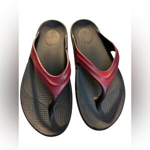 Oofos | sandal flip flops W10 41